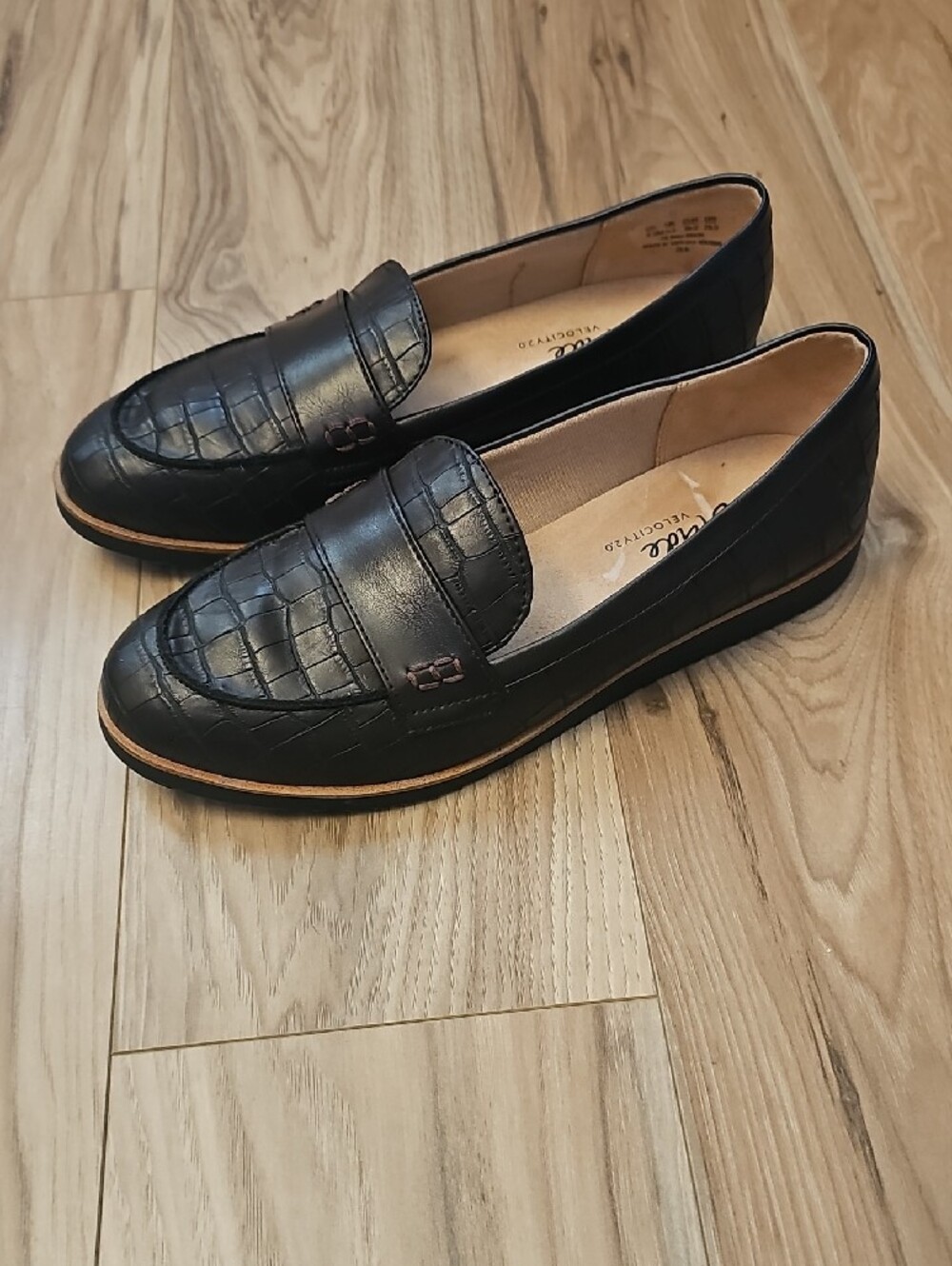 Life Stride Black Croc-Embossed Slip-On Loafers